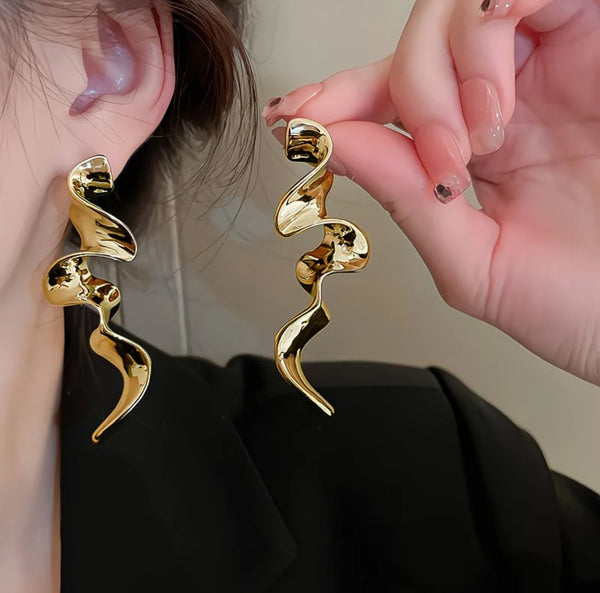 Golden Flow Earrings