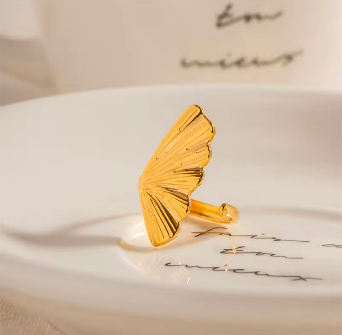 Majestic Flair Ring
